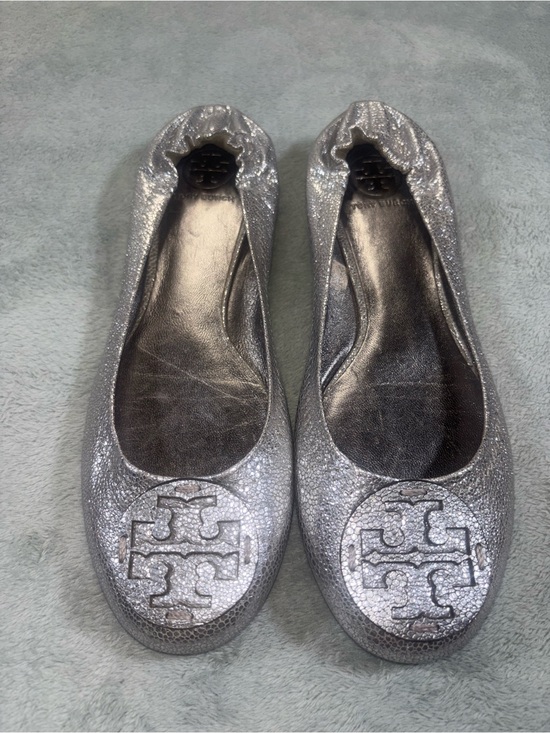 Tory Burch Shoes - NWT Tory Burch Minnie Travel Leather Ballet Flats - Silver Metallic - Size 10.5